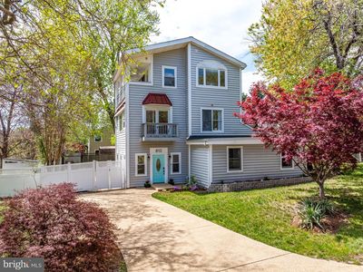 813 Shore Dr