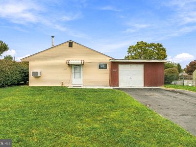 265 Wyandotte Rd