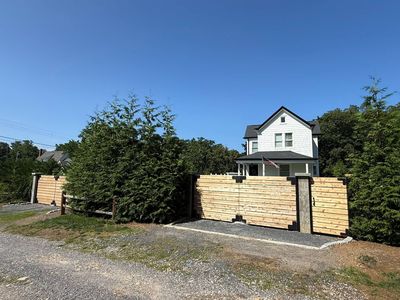 235 Cemetery Rd