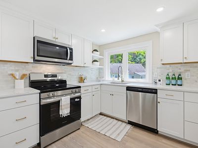 200 Weston St