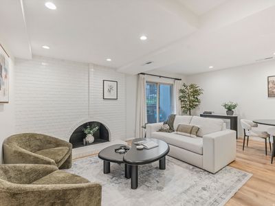 4852 S Highland Cir APT 1