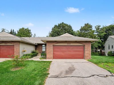 559 Spring Ln