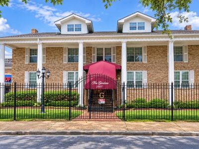 2507 Montrose Blvd APT 39