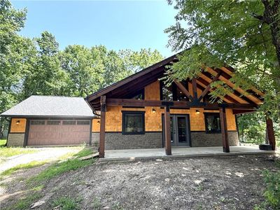 26 Fascination Ln