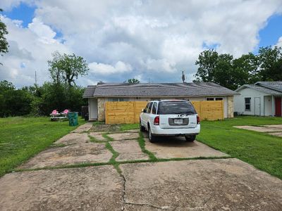 Property at 516 Lenora Dr, Taylor, TX