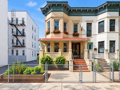 2331 Foster Ave