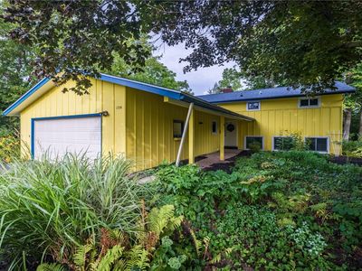 104 Ashley Dr