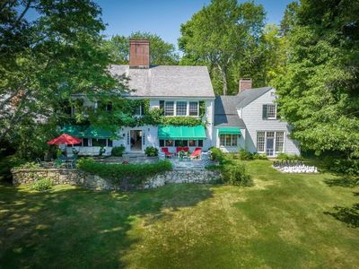 30 Neighborhood Road