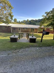 238 Mount Zion Cemetary Rd