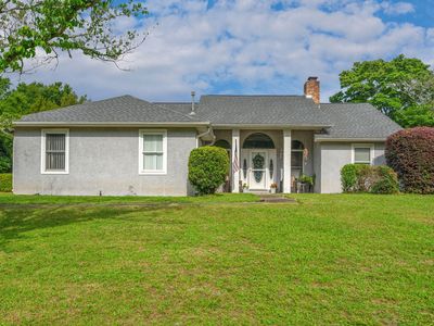 114 Oakcrest Dr