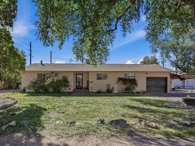 251 Village Ln