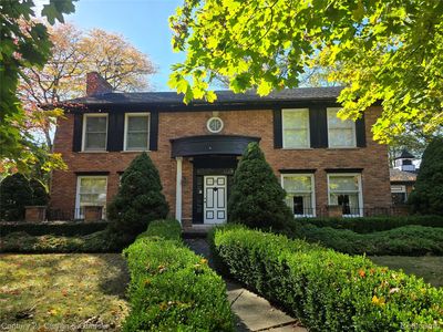 12 W West Ln
