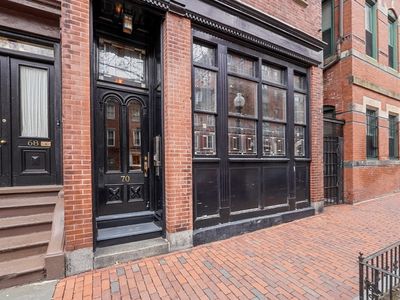 70 Clarendon St #A