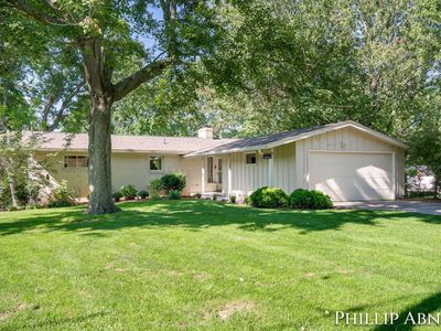 8391 Cowan Lake Dr NE