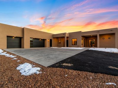 10 Rainbow Valley Rd