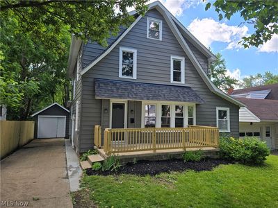 487 Woodland Ave