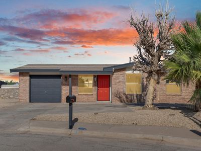 8827 Clavel Dr