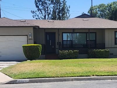 4145 Via San Luis