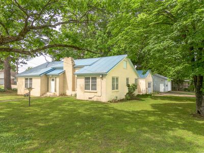 101 Roosevelt Cir