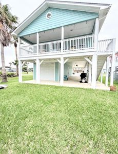 1228 S Live Oak St