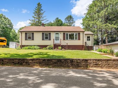 Property at 90 Towtaid St, Leicester, MA