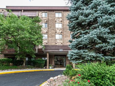 700 Wellington Ave Unit 409