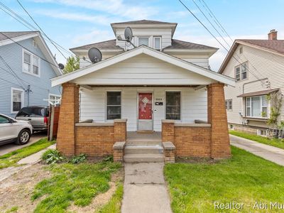 Property at 2029 Arnold Ave SW, Wyoming, MI