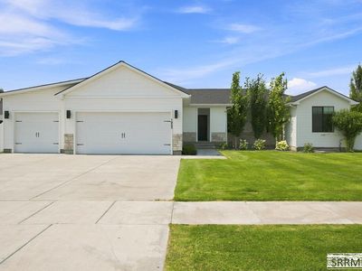 1953 N Mesa Canyon Dr
