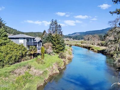 324 S Drift Creek Rd