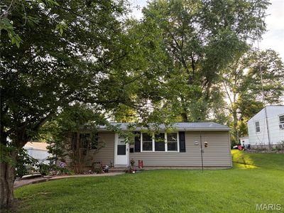 675 Linden Ln
