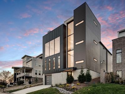 6114 Hill Cir