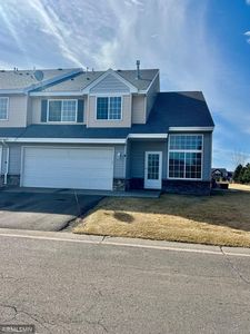 Property at 301 Roosevelt St S Unit E, Cambridge, MN