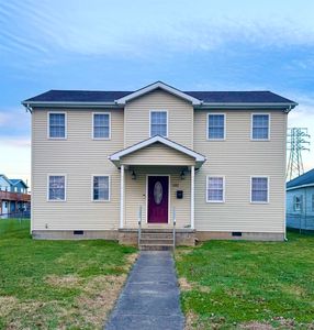 1907 Walnut St