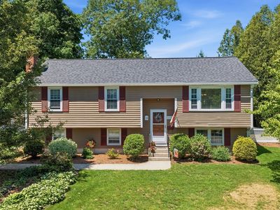 22 Lindale Ave