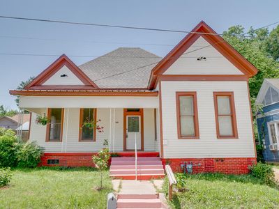 707 N John St