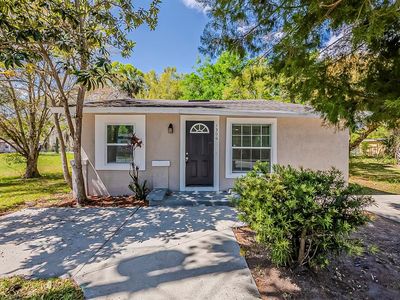 1306 Shepherd Ave