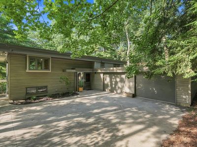 1409 Lake View Ave