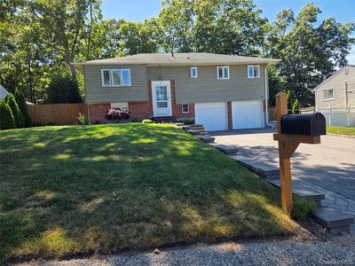 12 Wayside Lane