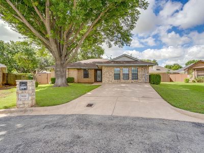 9020 Wessex Ct