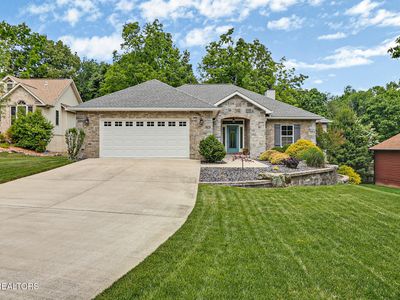 10 Brooks Ln