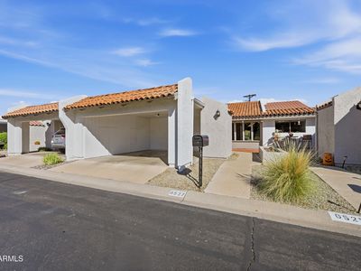 6527 N MARYLAND Circle