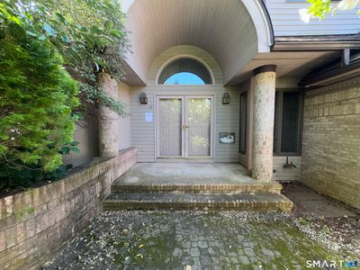 16 Penfield Avenue