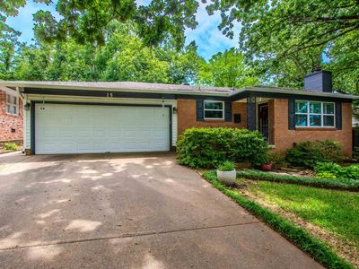 15 Gregory Ln