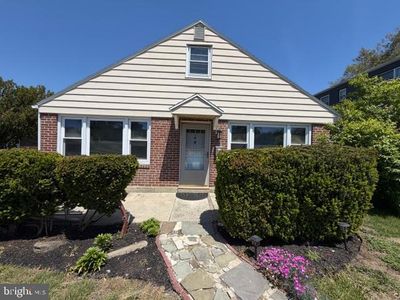 7 Brookside Rd