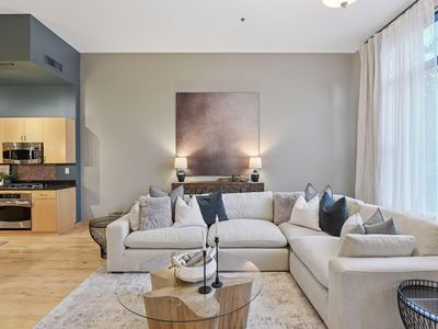 215 10th Ave S UNIT 114