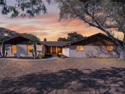 4701 Calallen Dr