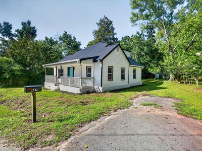 Property at 447 Glover St, Edgefield, SC