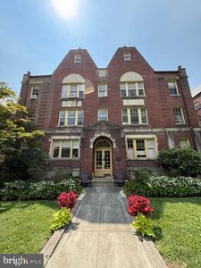 3020 Porter St NW APT 301