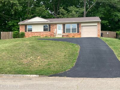 6119 Cougar Dr