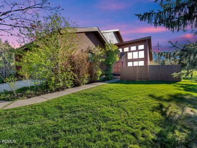 3959 Village Round Dr